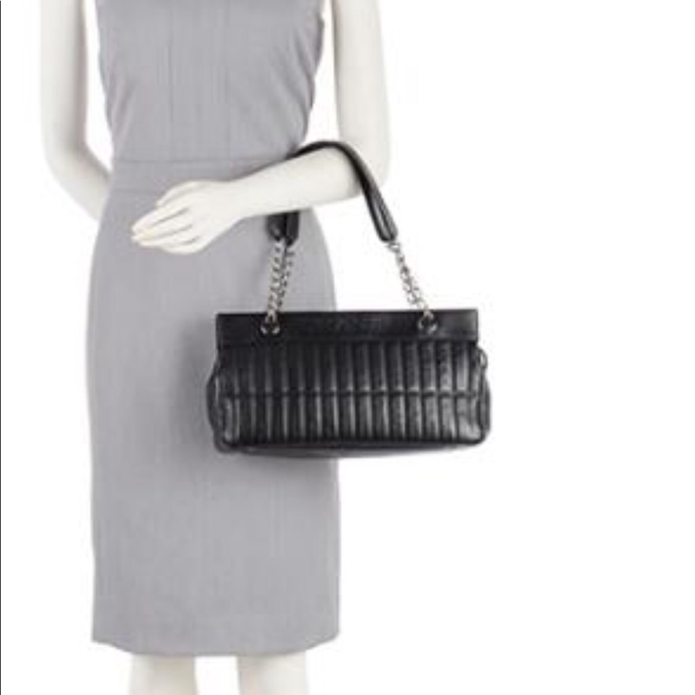 Chanel bag Authentic - Picture 13 of 13